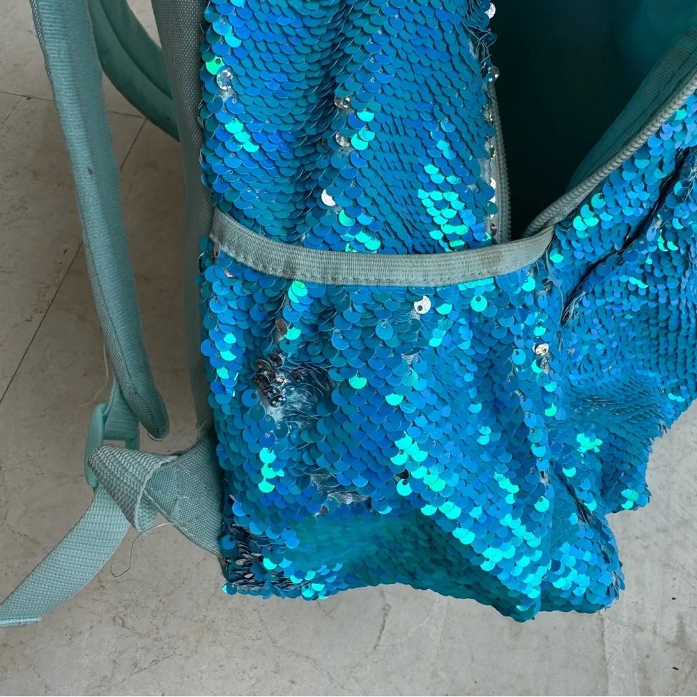 Justice Backpack and matching Lunchbox blue flip sequins